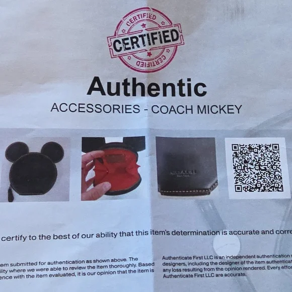 Adorable Disney X Coach Mickey Mouse Ears Coin Wallet 🖤🐭❤️🎁